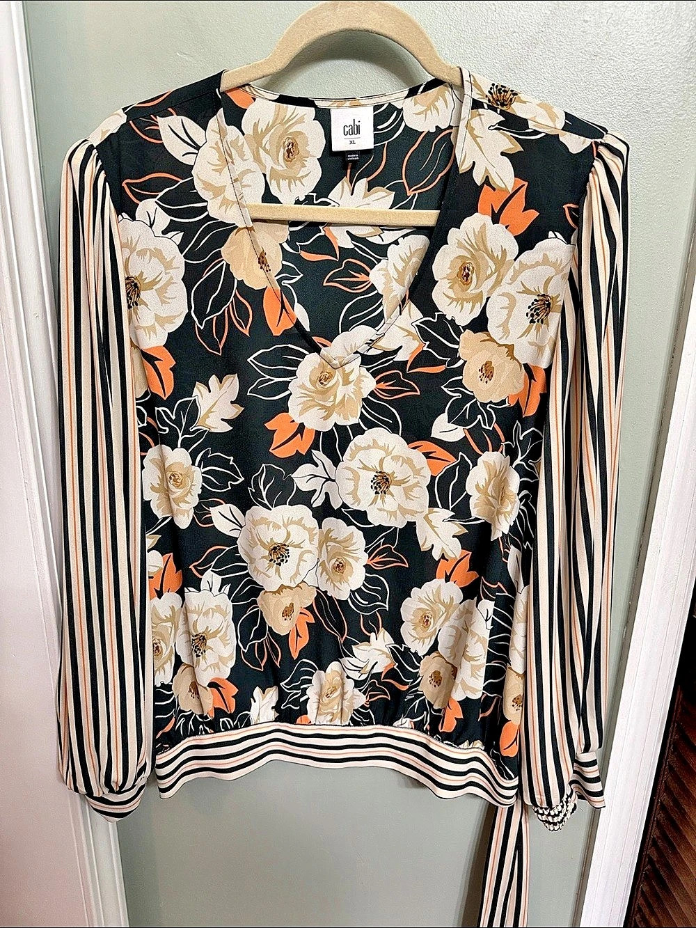 cabi Cheerful Blouse Floral Long Sleeve Blouse in Black & White XL